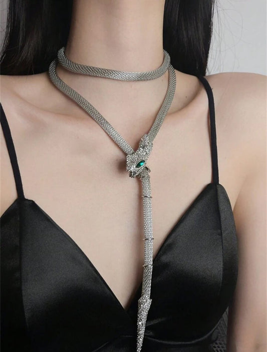 Serpentine Collar Necklace