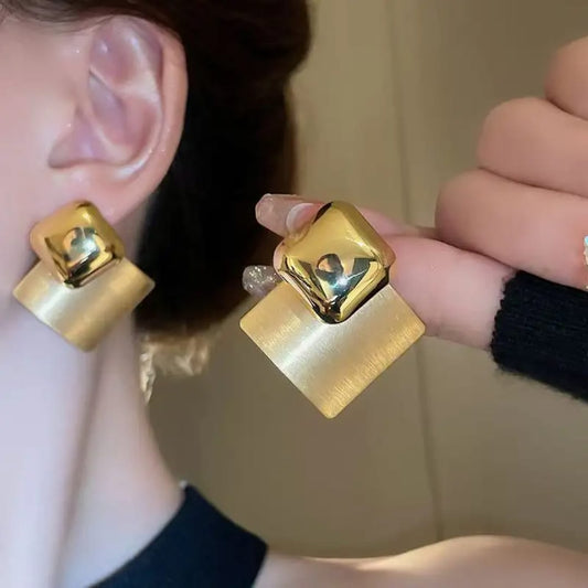 Sculpted Radiance Earrings