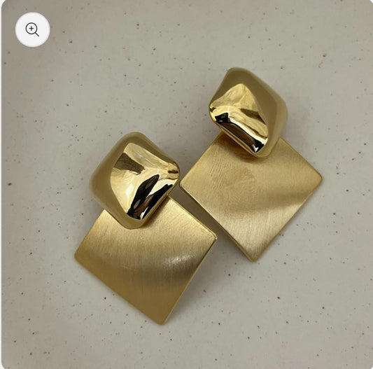 Sculpted Radiance Earrings