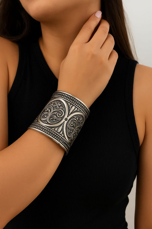 Ornate Reverie Bracelet