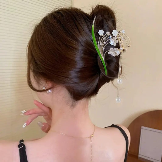 Crystal & Pearl Floral Hair Clip