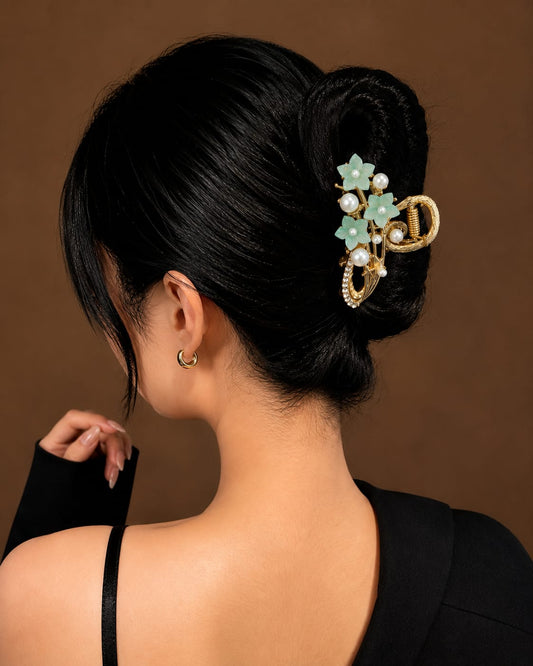Floral Pearl Elegance Hair Clip