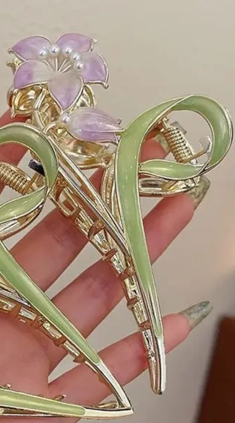 Floral Elegance Hair Clips