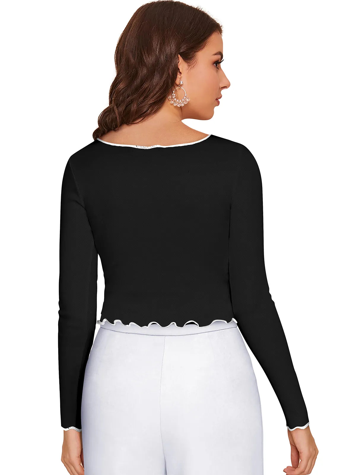 Scallop-Trim Contrast Stitch Top