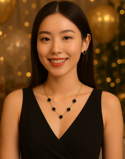 Clover Adornments Jewelry Set