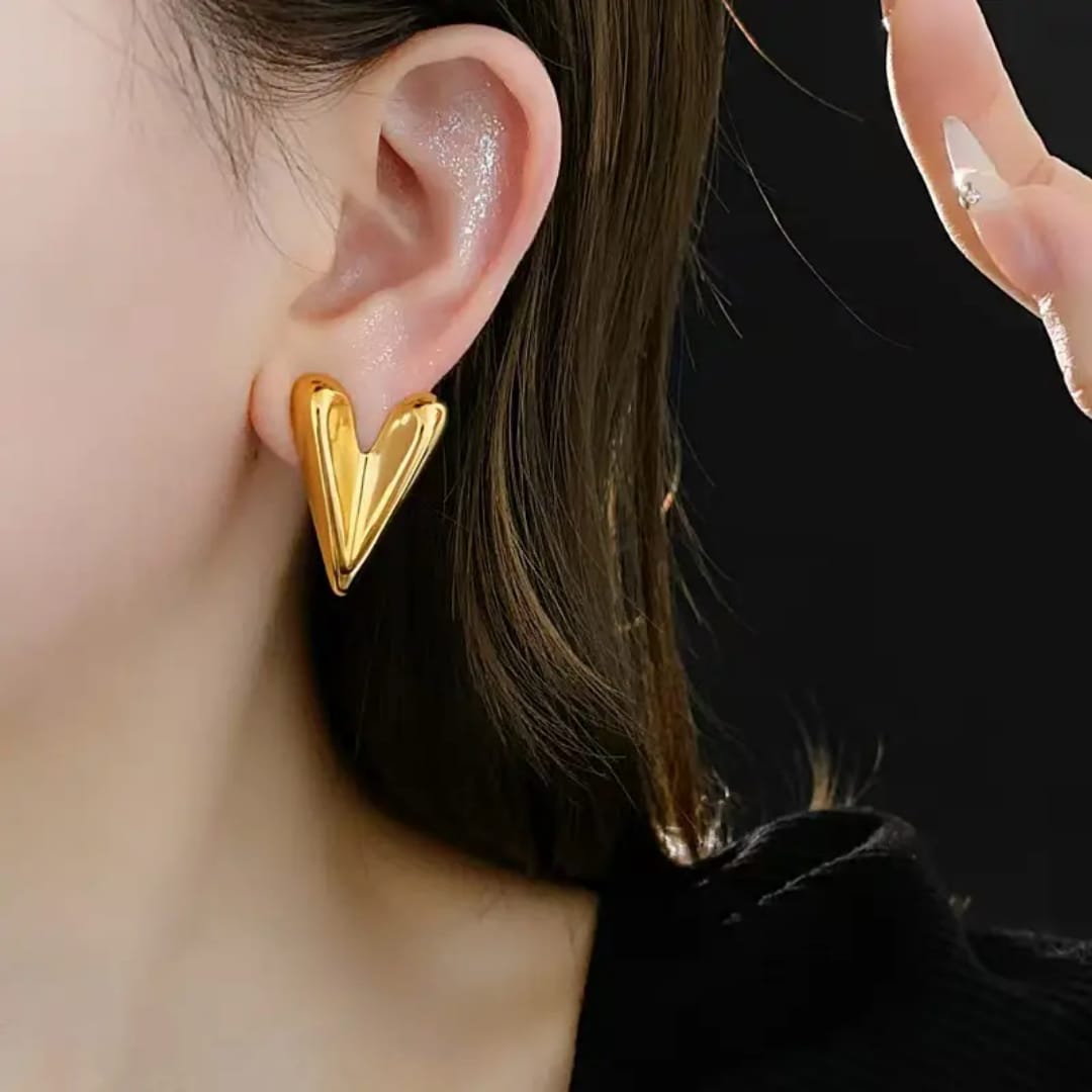 Hammered Gold V Earrings