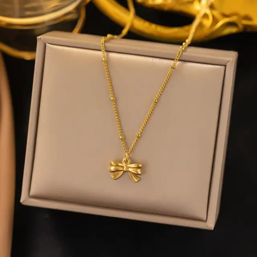 Gold Bow Pendant Necklace