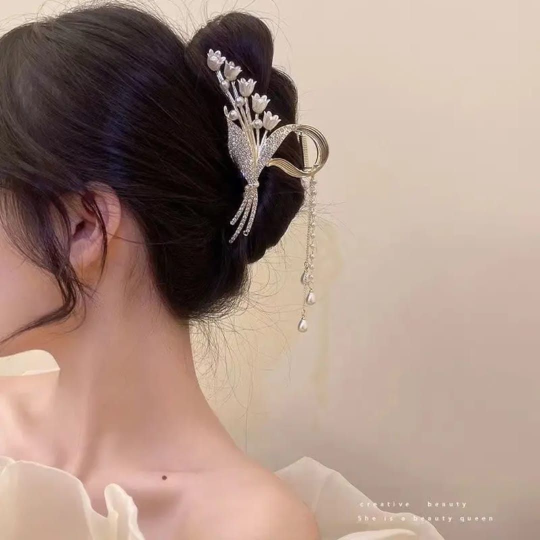 Golden Bloom Pearl  Hair Clip