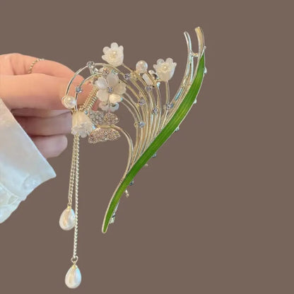 Crystal & Pearl Floral Hair Clip