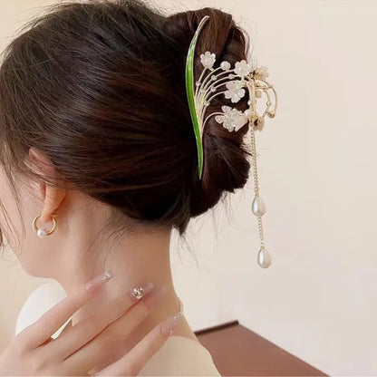 Crystal & Pearl Floral Hair Clip