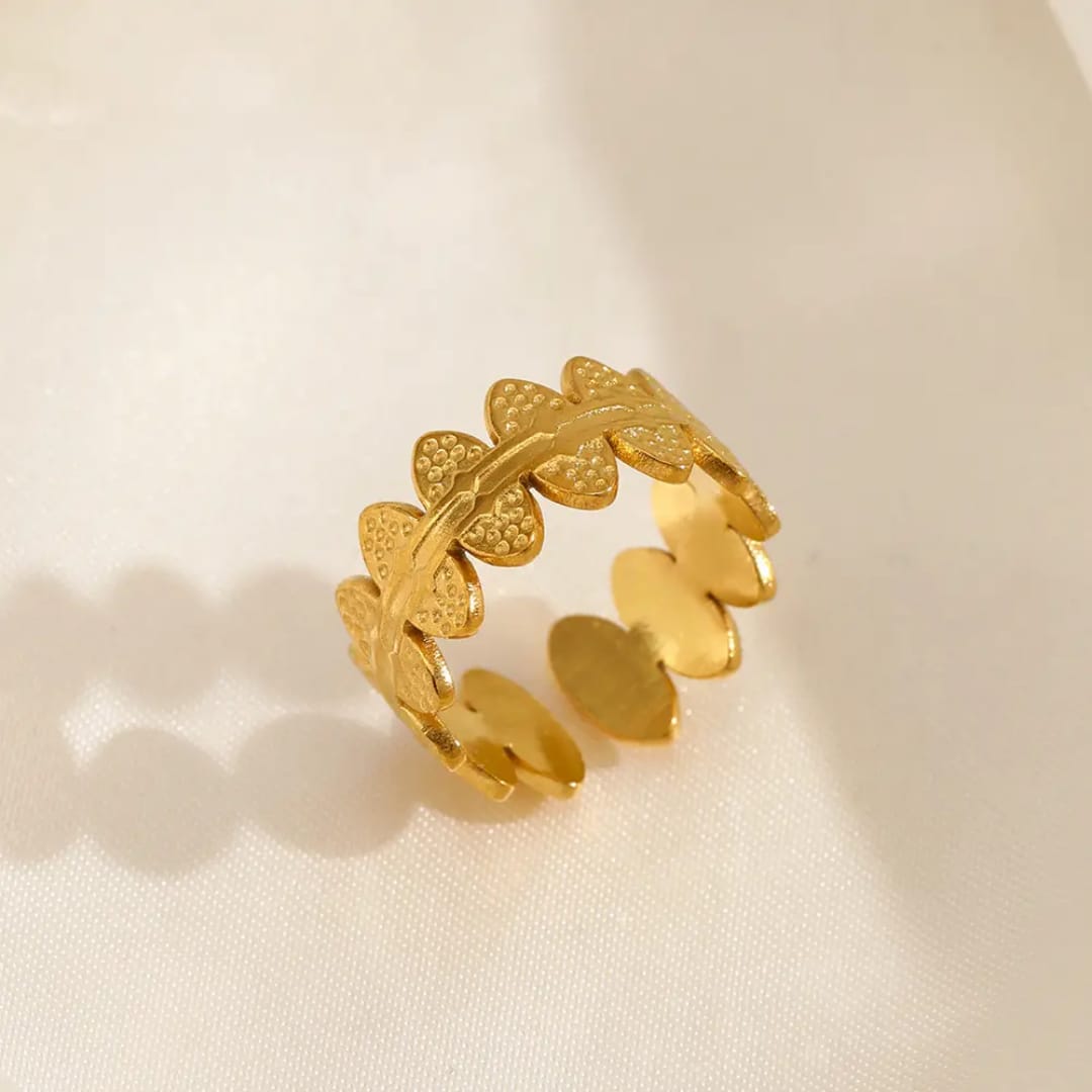 Golden Heartband Ring