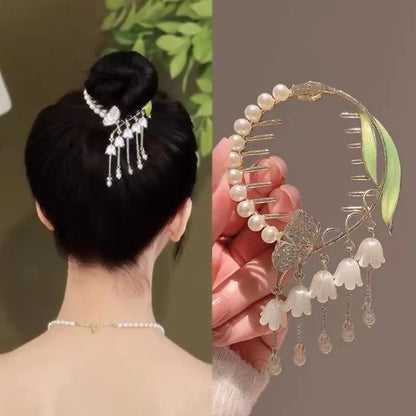 Verdant Pearl Tassel Comb Clip