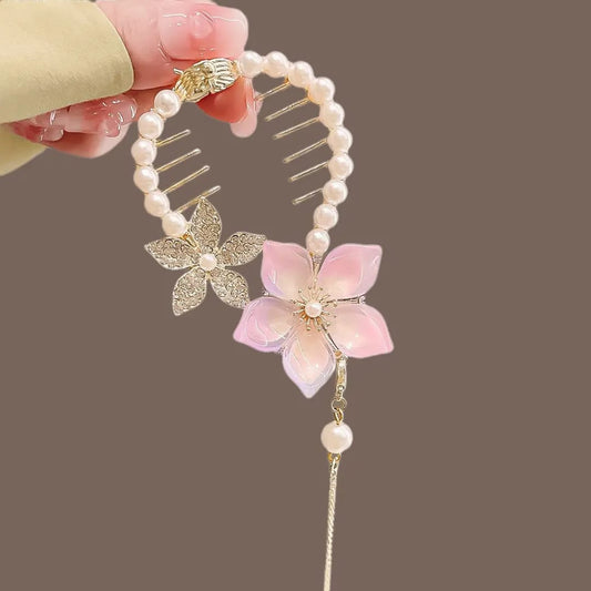Blush Bloom Pearl Comb Clip