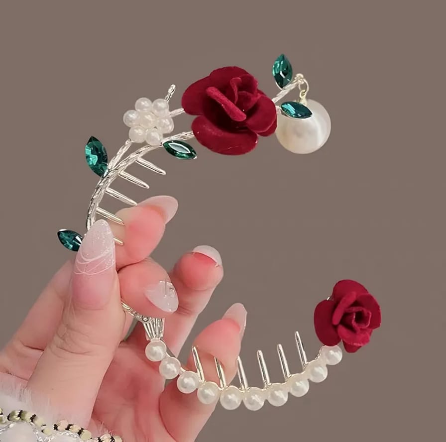 Rosé Heart Hair Clip