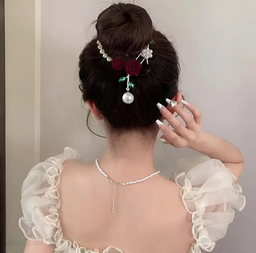 Rosé Heart Hair Clip