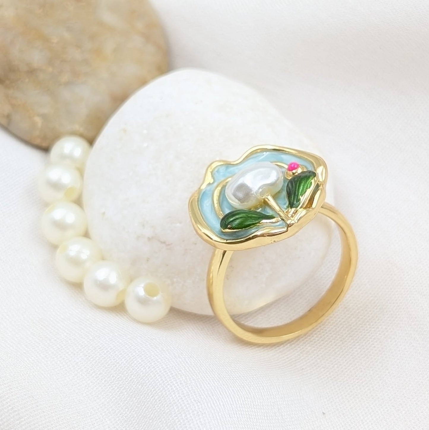Mother of Pearl Bloom Ring