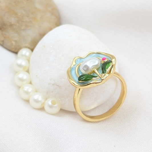 Mother of Pearl Bloom Ring