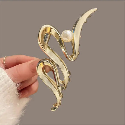 Golden Wave Pearl Hair Clip