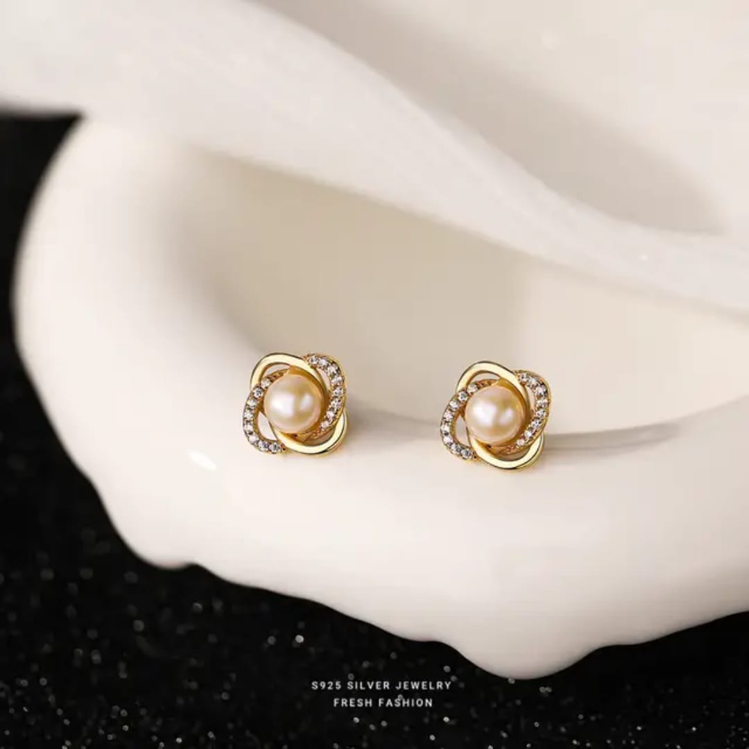 Halo Pearl Studs