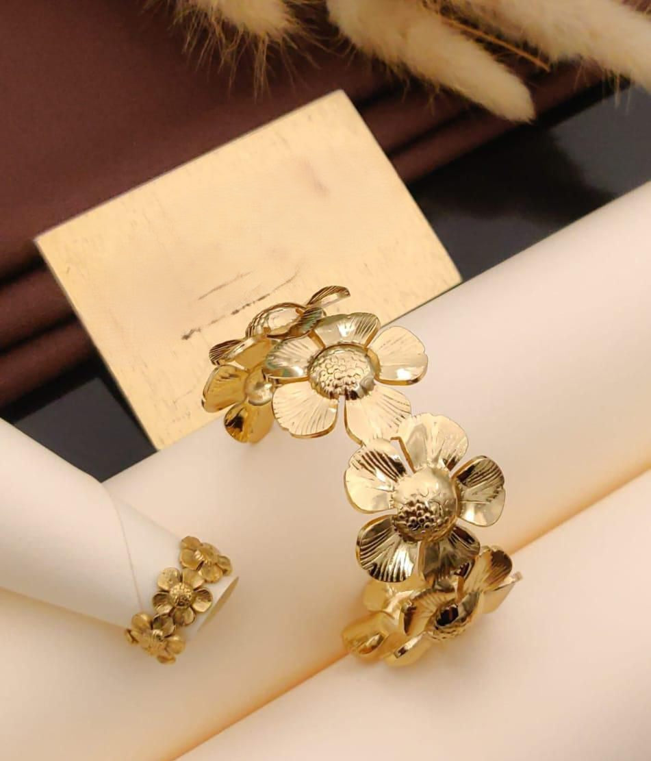 Petals in Bloom Sculpted Floral Bracelet & Ring Set