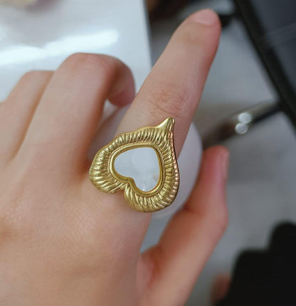 Golden Heart Shell Ring