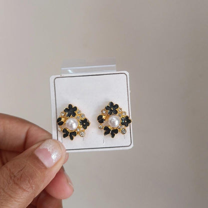 Blush Bloom Pearl Cluster Earrings