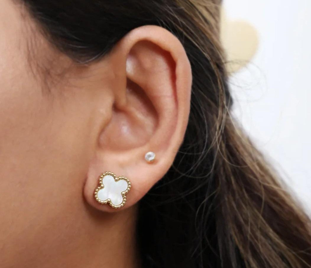 Clover Radiance Stud Earrings
