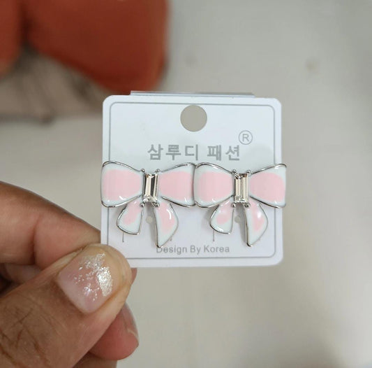 Bow Pearl Stud Earrings