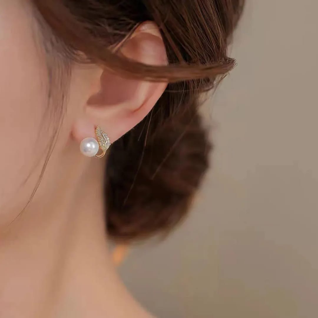 Golden Heart Pearl Stud Earrings