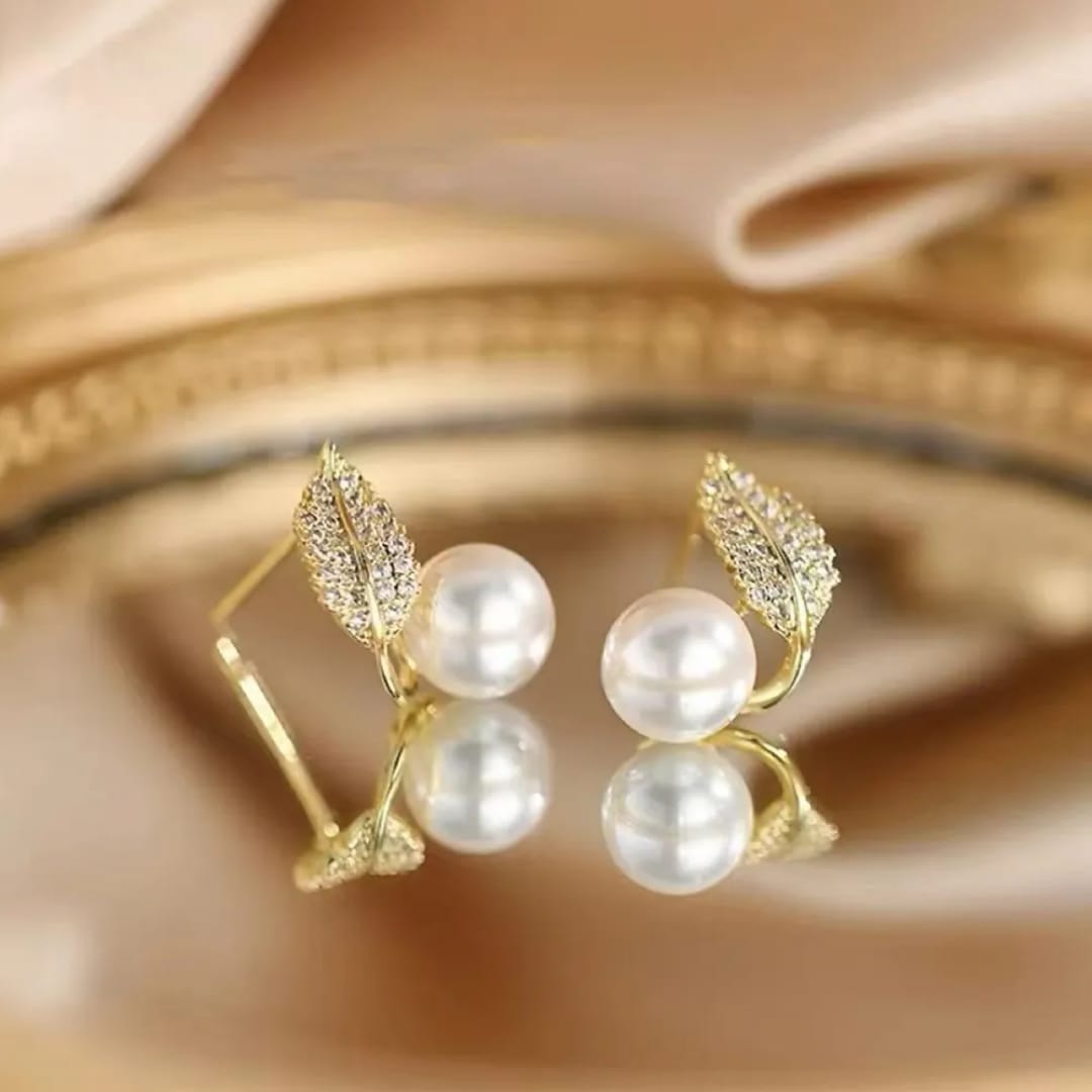 Golden Heart Pearl Stud Earrings