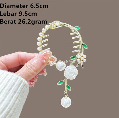 White Rose Pearl Comb