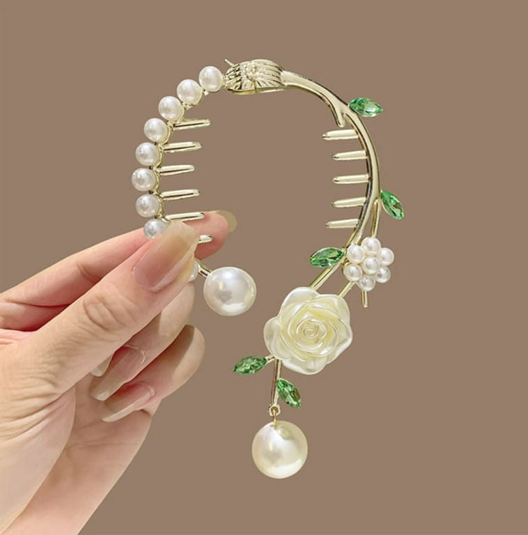 White Rose Pearl Comb