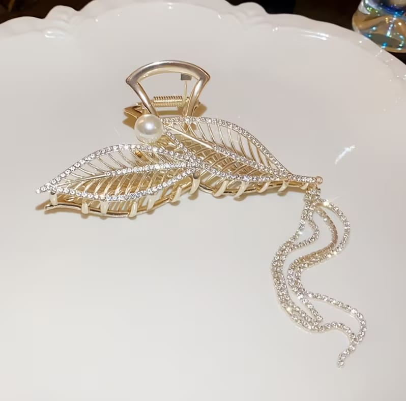 Pearl Leaf Hairpin with Chains