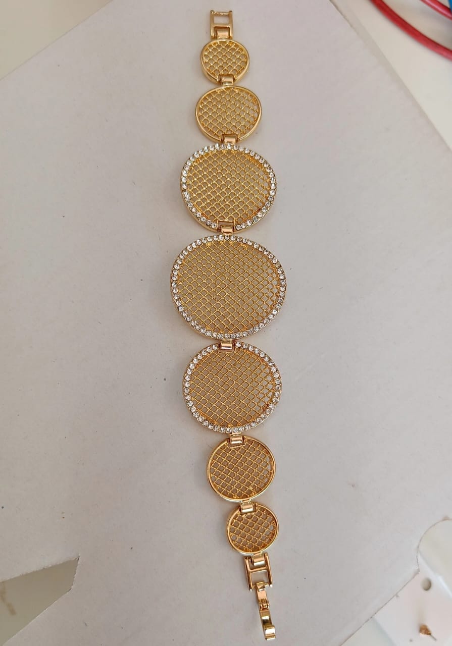 Golden Mesh Oval Bracelet