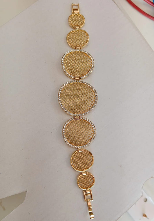 Golden Mesh Oval Bracelet