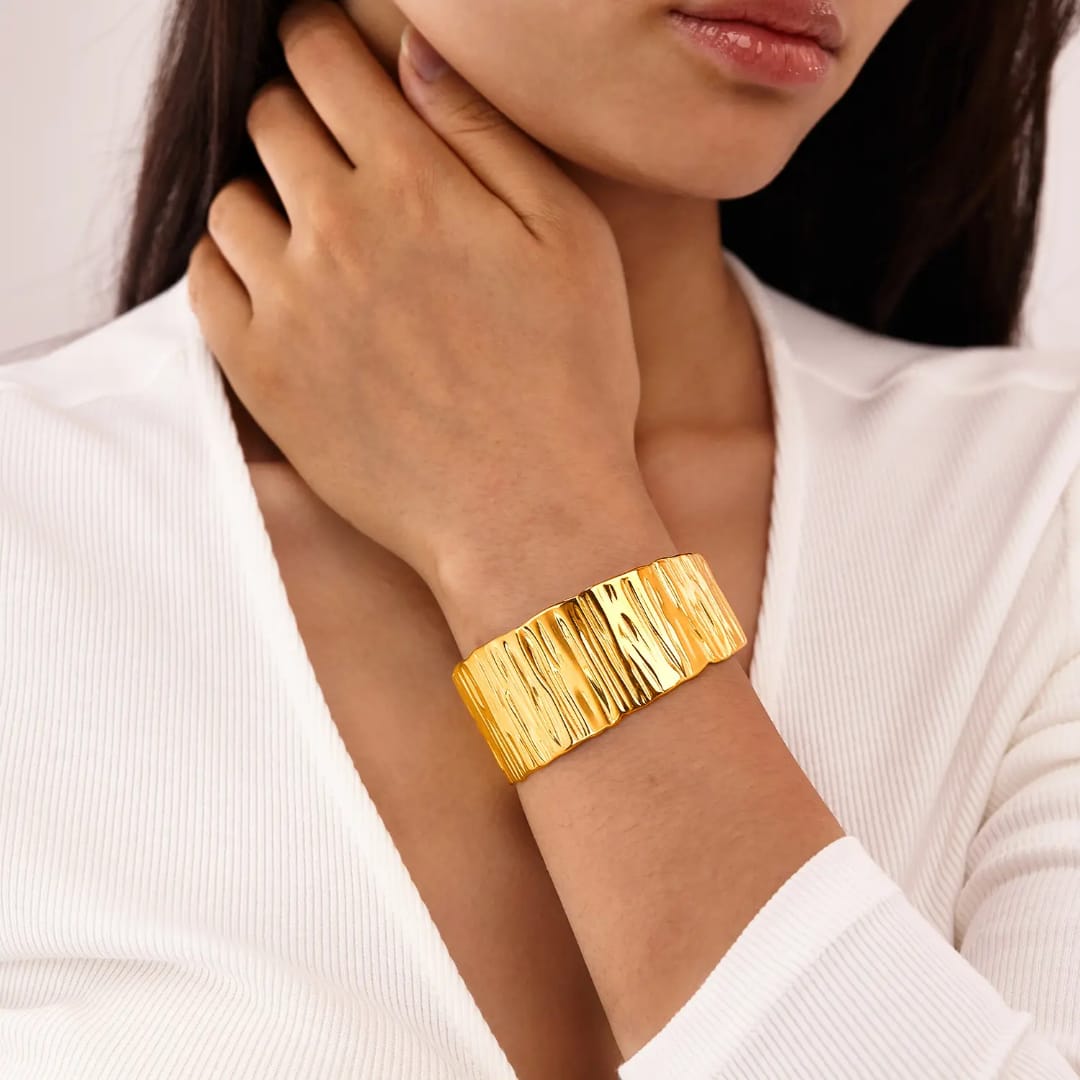 Ripple Texture Gold Cuff