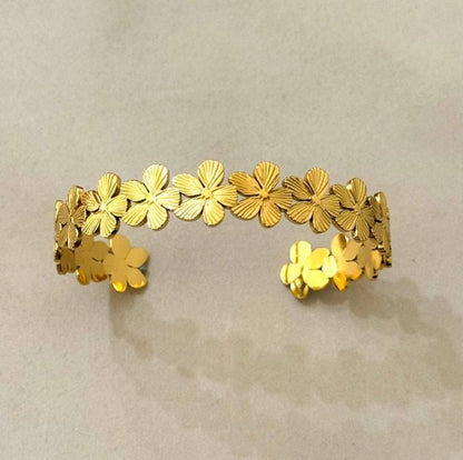 Golden Petal Chain Bracelet