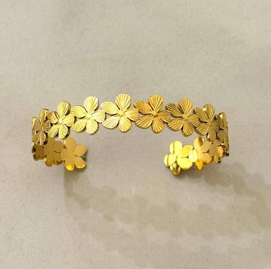 Golden Petal Chain Bracelet
