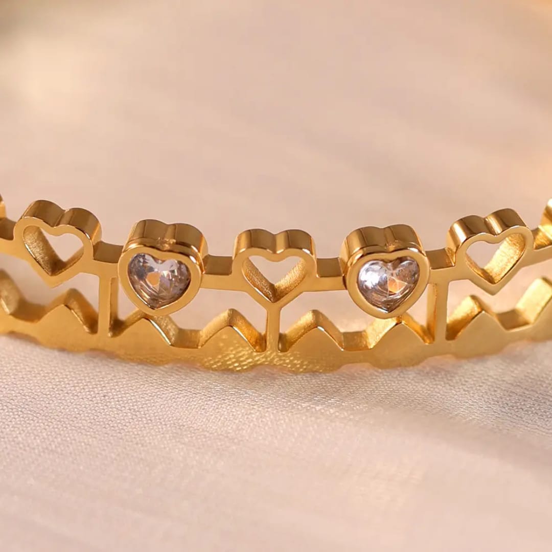 Gold Heart Link Bracelet with Crystals