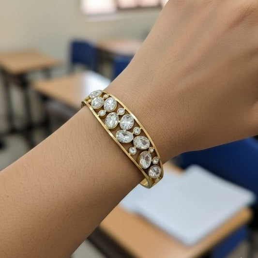 Gold Bracelet with Oval & Round Crystals