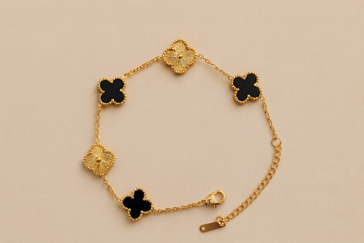 Signature Clover Bracelet – Black & Gold