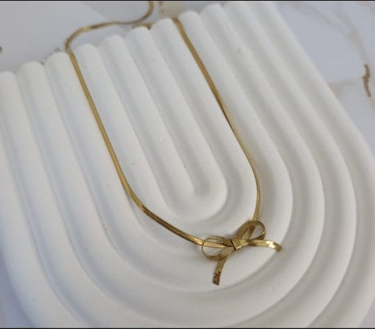Golden Bow Pendant Necklace