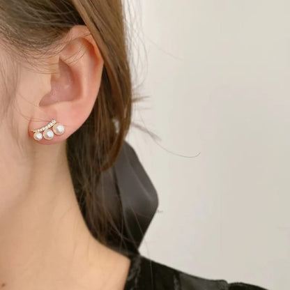 Trio Pearl Curve Earrings