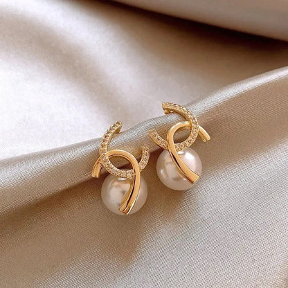 Lustre Loop Pearl Earrings