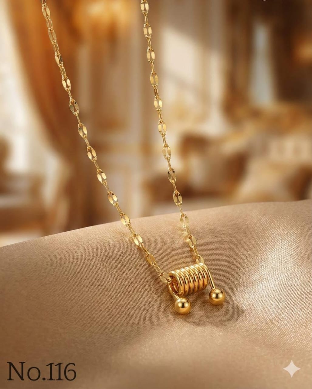 Spring Curve Pendant Necklace
