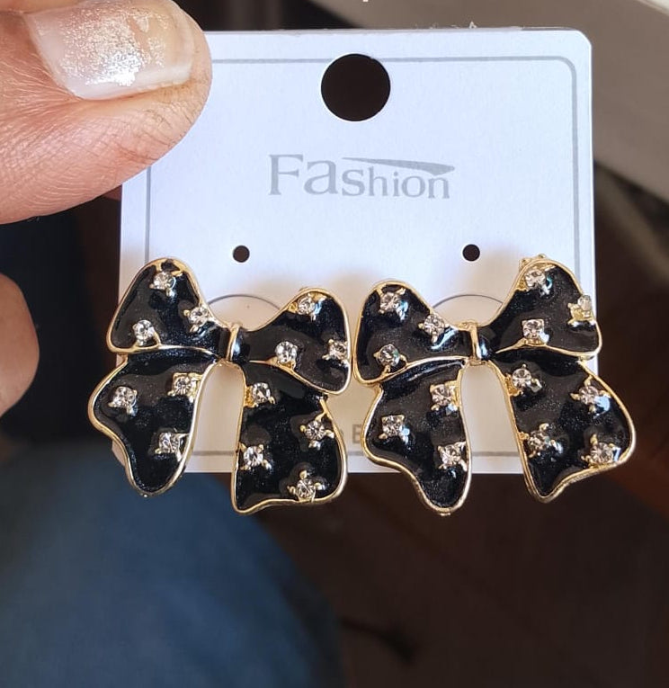 Black & White Bow Earrings