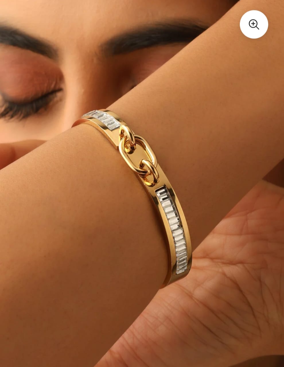 Gold Chain-Link Gem Bracelet