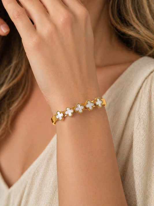 Clover Elegance Bracelet