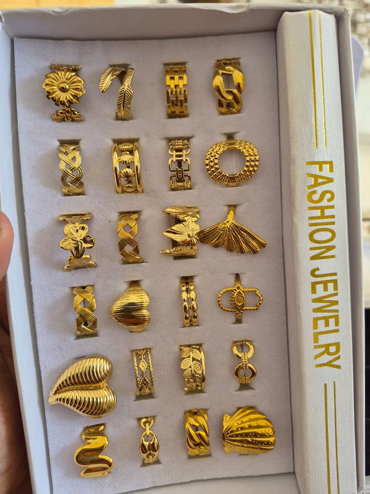 Golden Fashion Ring Set