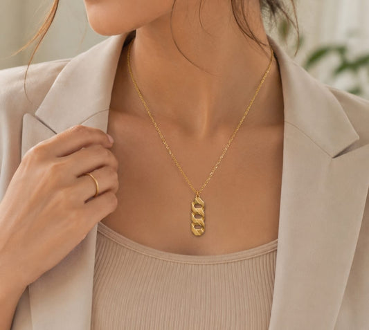 Golden Geometric Oval Pendant Necklace